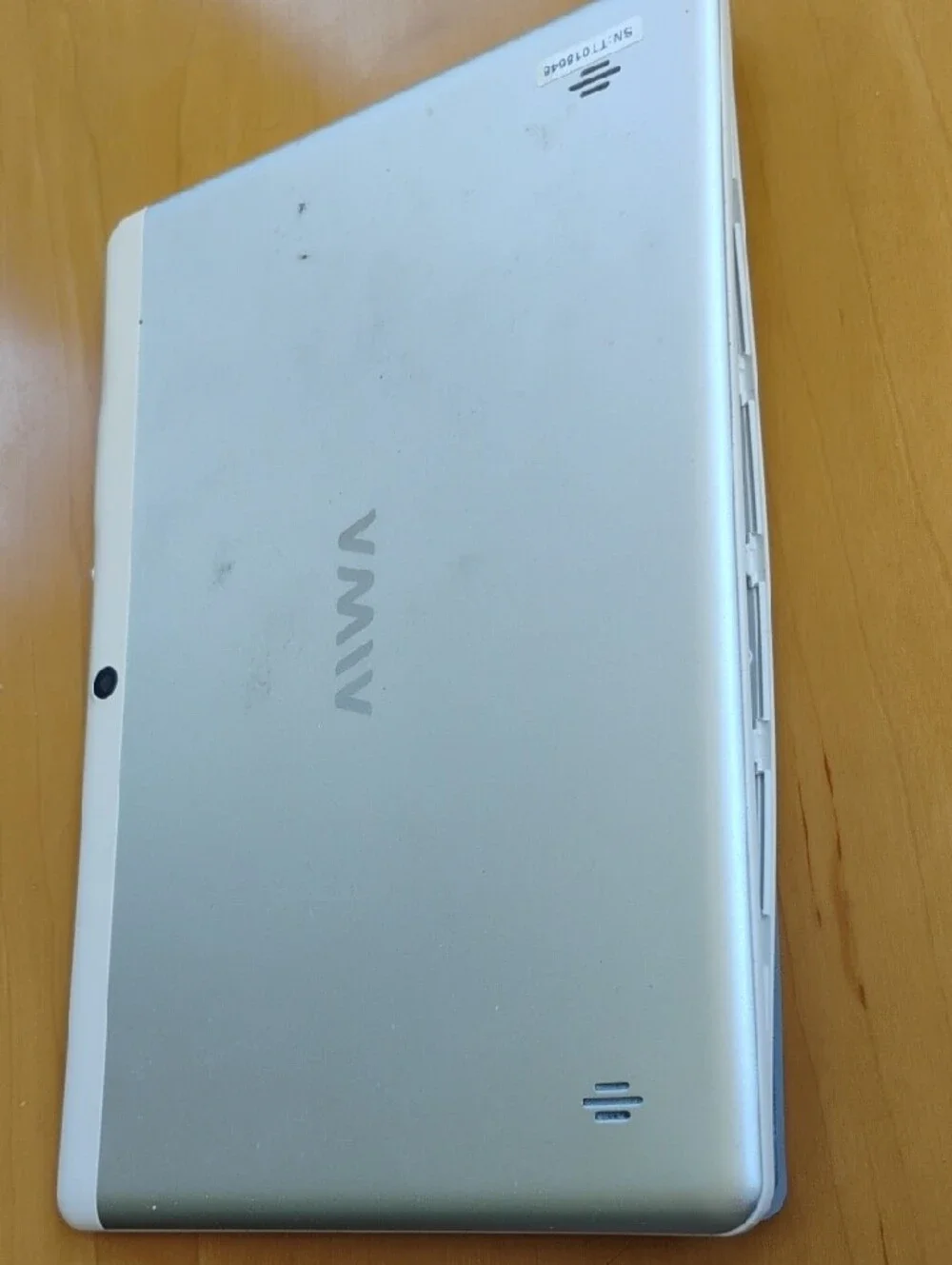 White Tablet - 7-10 inch Touchscreen Damaged